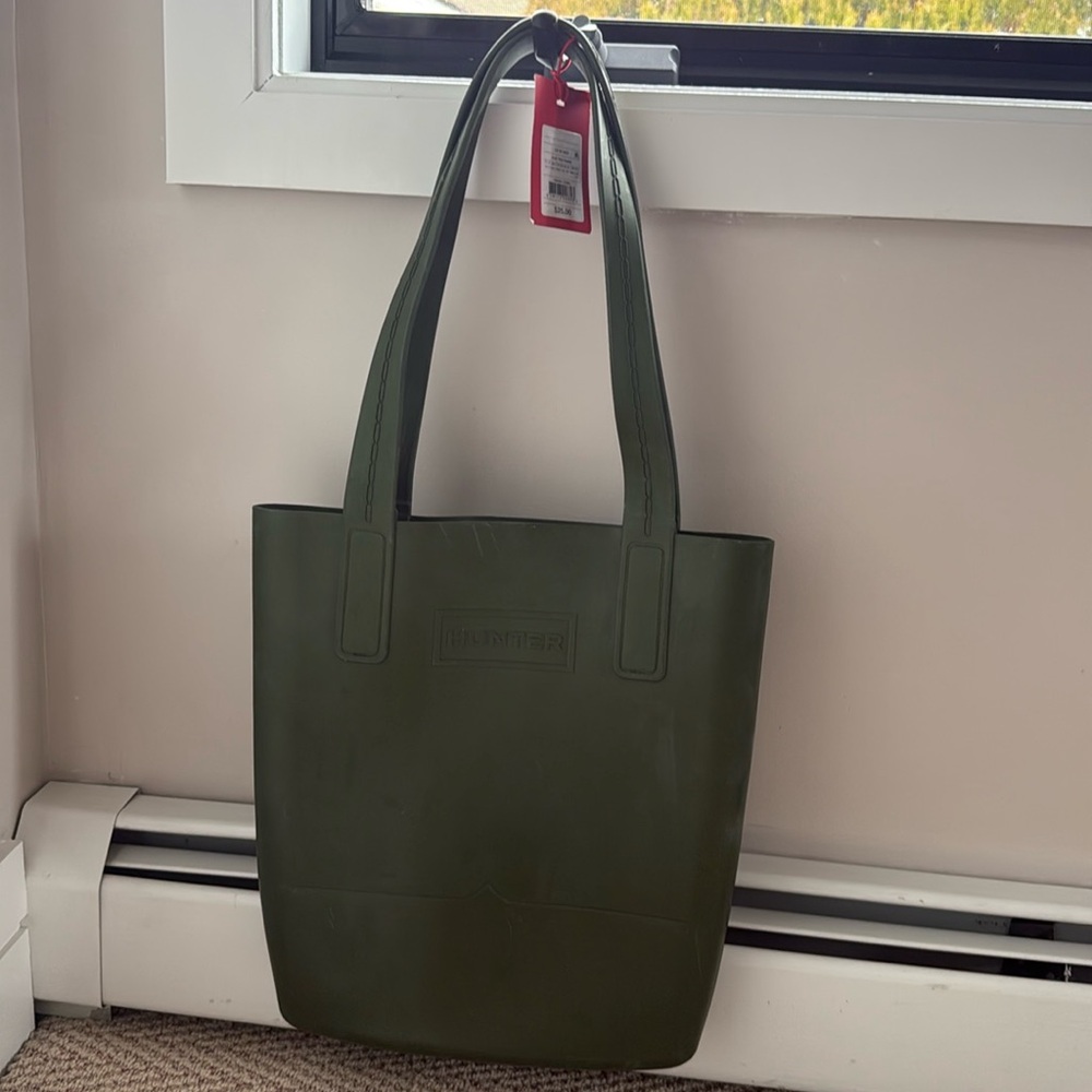Hunter rubber purse